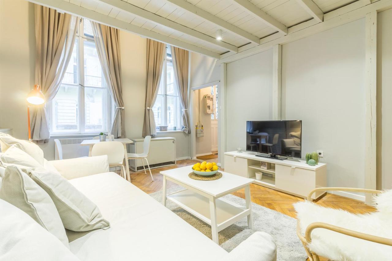 King93 In Budapest. Apartment